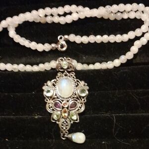 Elegant Silver and White Gemstone Necklace